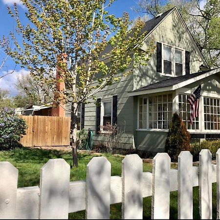 The Historic Blue Bird Cottage Colorado Springs Exterior photo